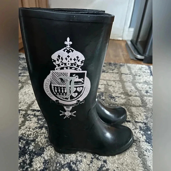 Juicy Couture Boots - Picture 1 of 4